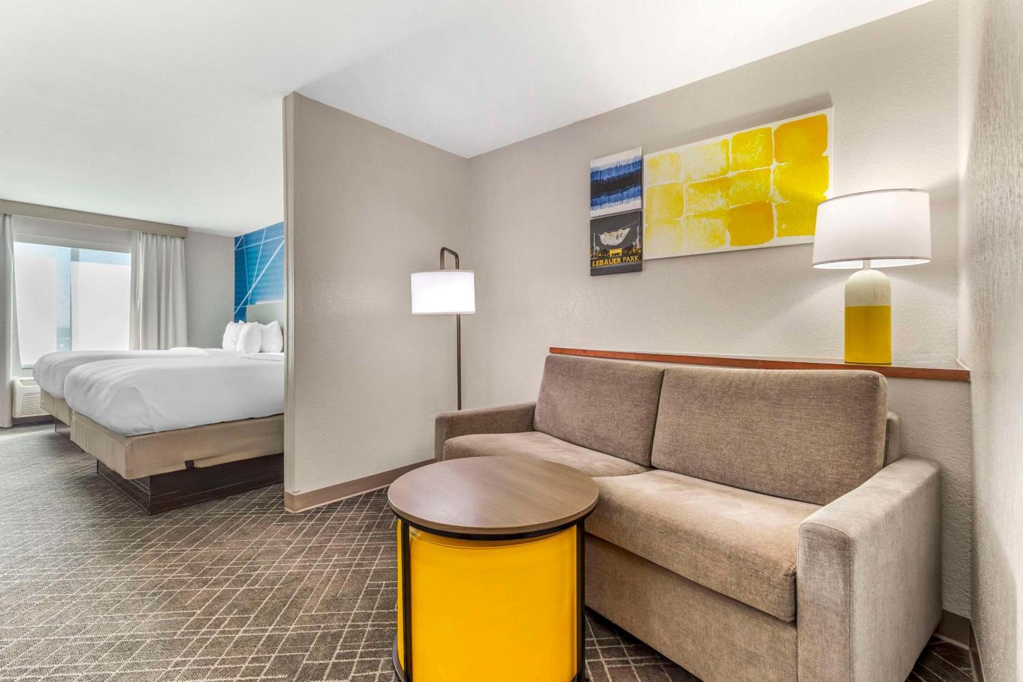 Comfort Suites Whitsett - Greensboro East Exteriér fotografie